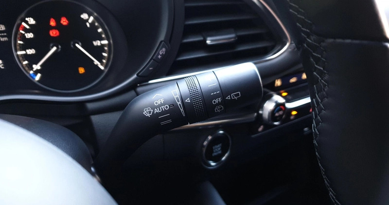 Mazda 3 cena 89900 przebieg: 62863, rok produkcji 2021 z Ostroróg małe 379